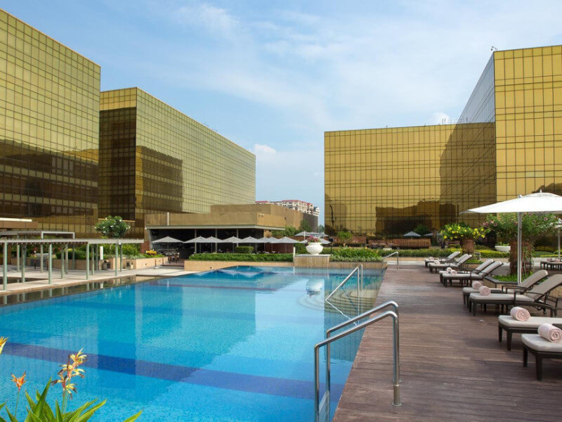 City of Dreams Manila, which opened in 2014 on a 6.2-hectare property, features 289 gaming tables, over 1,600 slot machines, and five-star hotels like Hyatt Regency and Nobu Hotel./Photo from City of Dreams website 