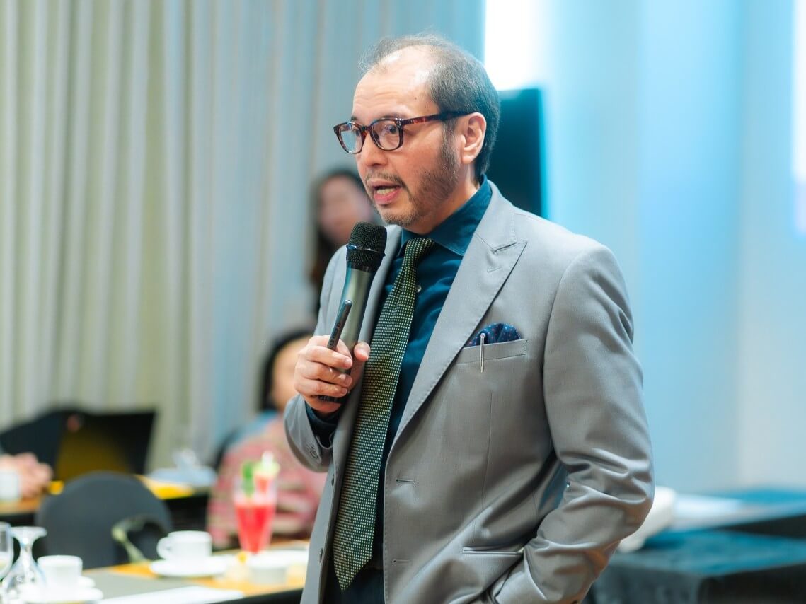  Rouel P. Guanzon during his Wine Appreciation session. | Contributed photo