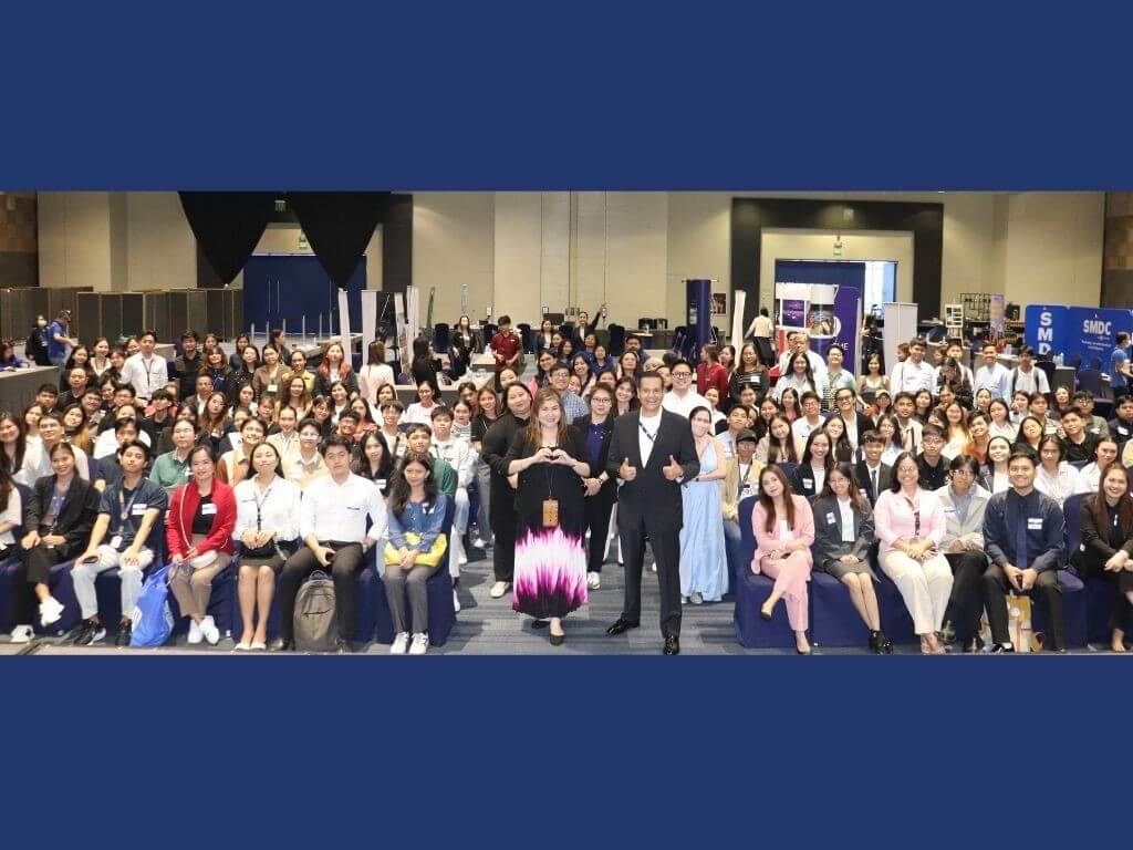 Attendees pose with the partner employers and executives led by SMHCC senior vice president for operations Walid Wafik and SMHCC vice president for HR & OD Charmagne Adonis. | Contributed photo