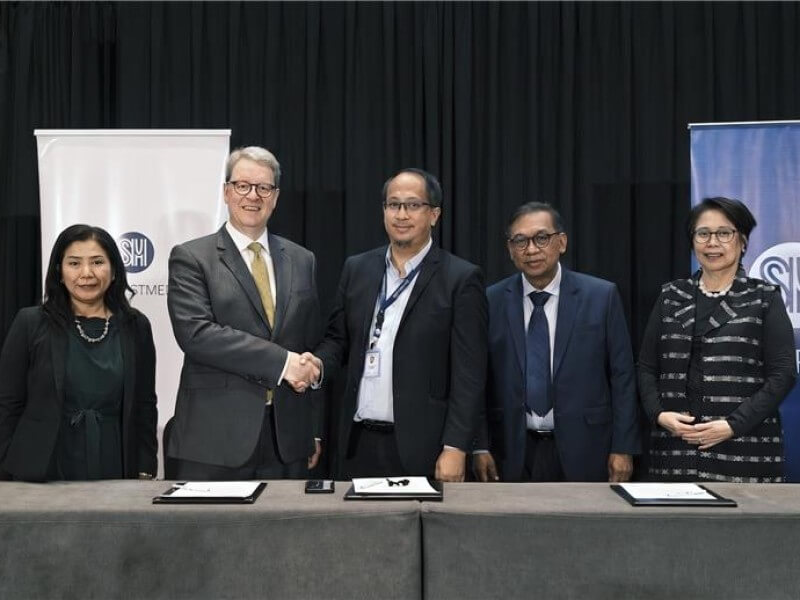 SM Investments, the parent company of the SM Group, and PHIVOLCS sign a memorandum of agreement to utilize GeoRiskPH. From left: Dr. Louernie De Sales, VP, Sustainability, SM Prime Holdings Inc. (witness); Timothy Daniels, consultant and head of investor relations and sustainability, SM Investments; Dr. Teresito Bacolcol, Phivolcs Director; Dr. Renato Solidum Jr., Science and Technology Secretary; Engr. Liza Silerio, SM Supermalls vice president for corporate compliance, head of sustainability and corporate resilience (witness). | Contributed photo