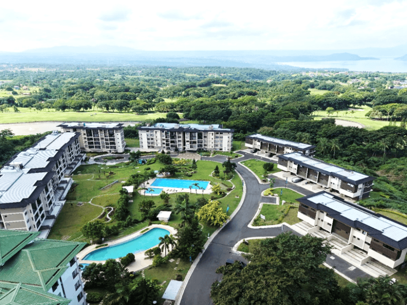 At an elevation of 240 meters above sea level, Horizon Terraces offers expansive views of the 18-hole championshipTagaytay Midlands Golf Course, the iconic Taal Lake and Mt. Makiling.| Contributed photo