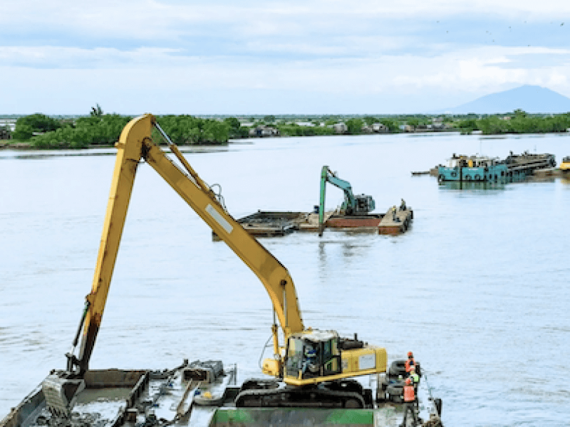 San Miguel Corp. continues its river cleanup efforts, removing silt and waste from major waterways like the Tullahan, Pasig, and Tunasan Rivers to help reduce flooding and restore water flow in surrounding communities./Photo ​from SMC 