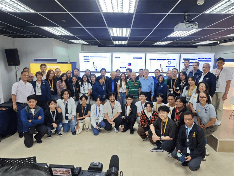 Officials from NAMFREL, APC and the student volunteers/ Contributed photo