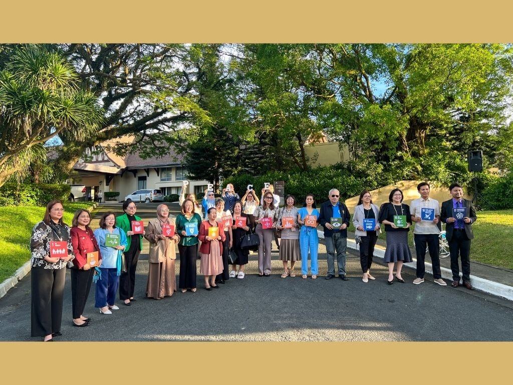 Symbolic unity gathering with UNA-Phils, UNGC, Taal Vista Hotel, SMHCC, and delegates. | Contributed photo