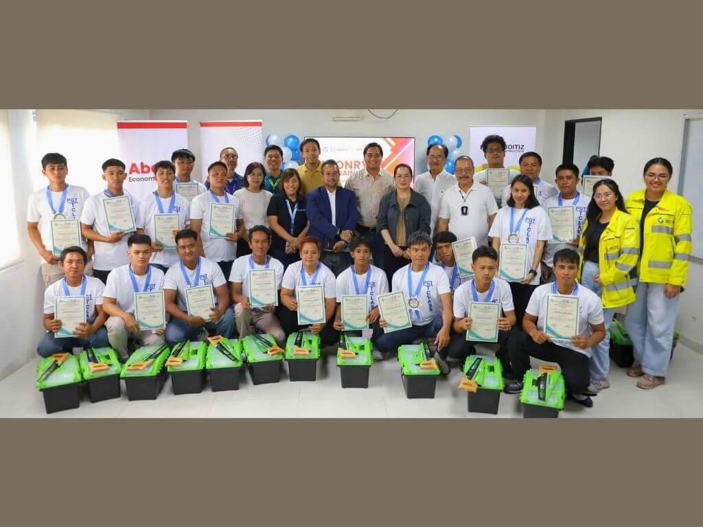 Twenty Tarlaque&ntilde;os from the program&rsquo;s first cohort mark a significant milestone as they celebrate their graduation with representatives from the local government and the Aboitiz Group, including Tarlac City PESO manager Gina Garcia, Aboitiz Economic Estates assistant vice president for Luzon Operations Chino Zamora, Tarlac City Councilor Anne Belmonte, and Aboitiz Construction corporate external relations manager Fred Fernandez. | Contributed photo
