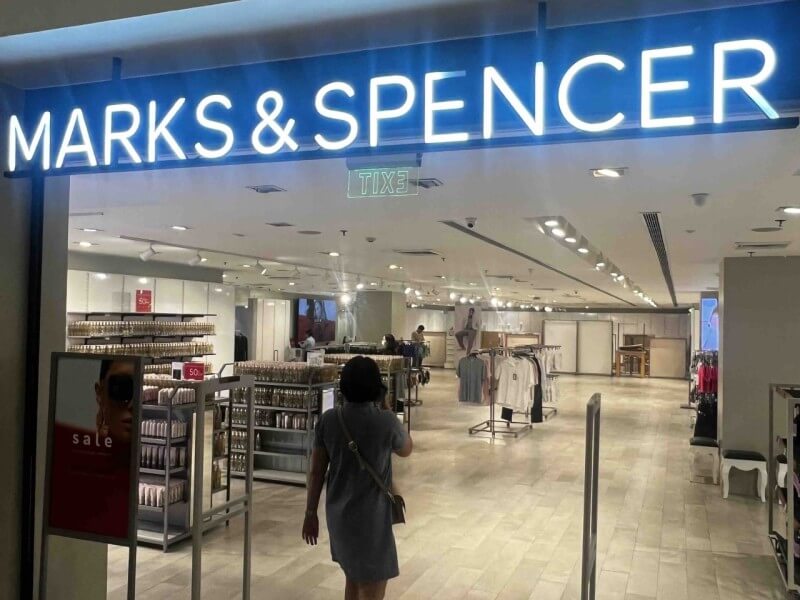&nbsp;A near-empty Marks & Spencer store before the British retailer concluded its partnership with SSI, ending a decades-long chapter./Photo by Miguel R. Camus&nbsp;