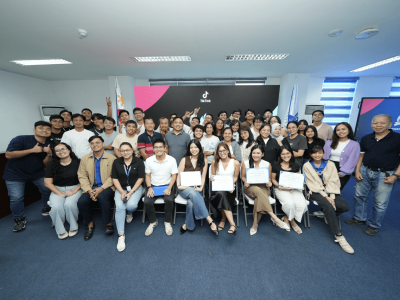 During the event, participants immersed themselves in interactive learning sessions, building practical skills and knowledge in content creation, livestreaming, and digital entrepreneurship. (From left, first row) Representatives from TESDA-NCR, together with Mike Mendoza, public policy manager for the Philippines at TikTok; Bea Coronel, communications manager for the Philippines at TikTok; Fai Macabanding, campaigns manager, TikTok Shop; Gizelle Libiran, creator manager, TikTok LIVE; &nbsp;and Marj Mendoza, agency manager, TikTok LIVE.| Contributed photo