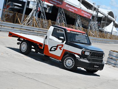 Toyota debuted the Tamaraw Racing Concept, a modified Tamaraw Dropside truck, during a drag race exhibition./Photo from TMP