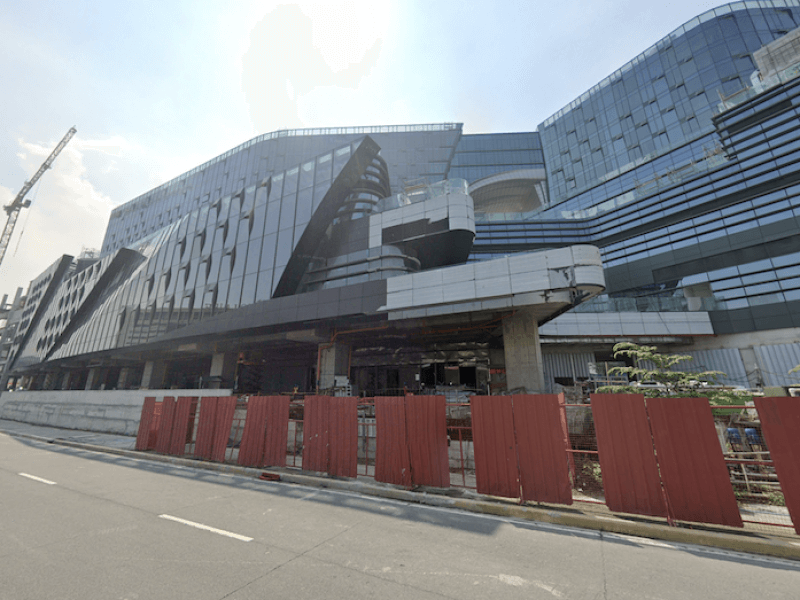 The recent construction progress at the Westside City Project shows major structural work completed up to the roof level and façade installation./Image screenshot from Google Earth 