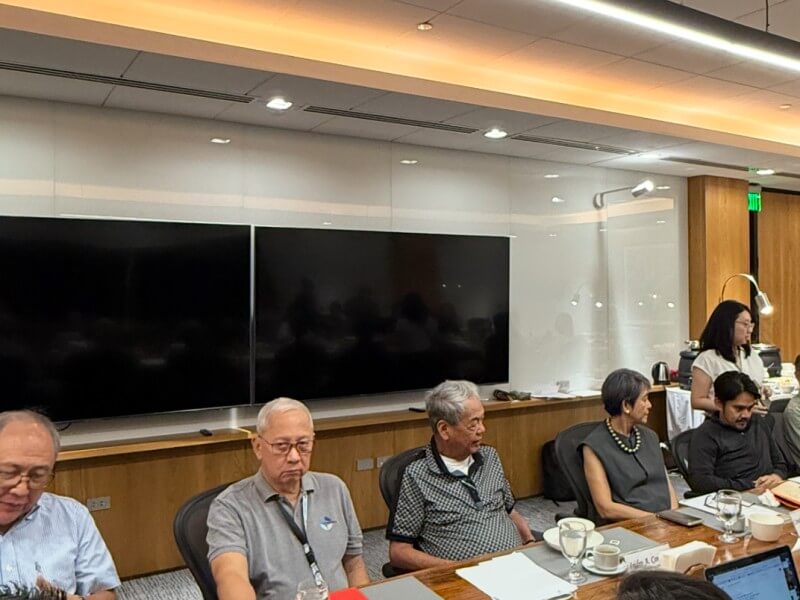 Consunji group leaders outline transport risks and rising diesel costs in media briefing. From left are Jorge Consunji (D.M. Consunji), Herbert Consunji (Concreat Holdings), Isidro Consunji (DMCI Holdings), Ma. Cristina Consunji-Gotianun (Semirara Mining and Power) and Tulsi Das C. Reyes (DMCI Mining) /Photo by Miguel R. Camus&nbsp;