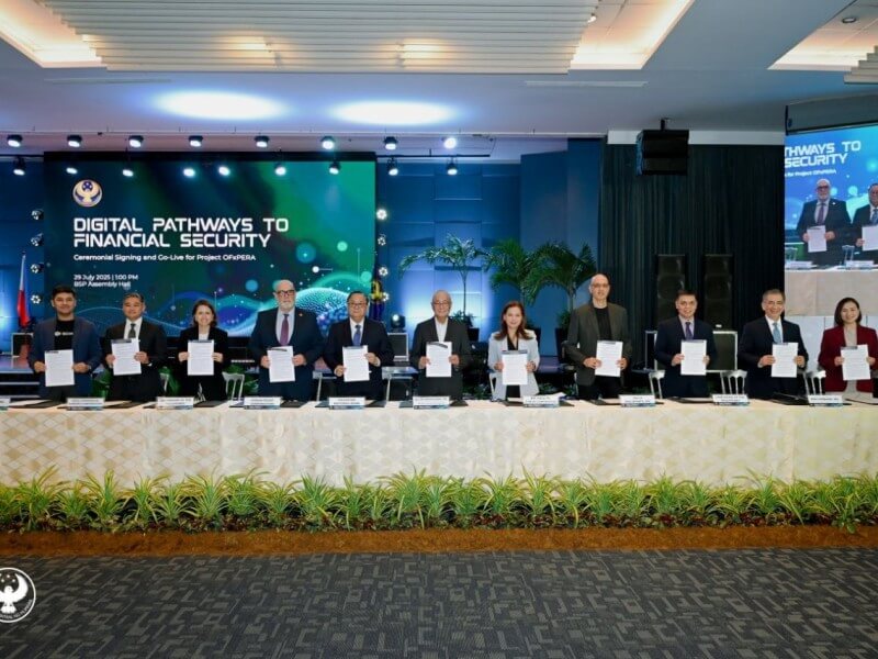 From left: Winsley Bangit, VP and group head for new businesses ; Reginaldo B. Cariaso, president and CEO of RCBC;  Ana Maria A. Delgado, president and CEO of Union Bank of the Philippines; Phillip Hagedorn, president and chief investor engagement officer, Atram Trust Corp.; Edwin R. Bautista, president and CEO of Philippine National Bank; Eli M. Remolona Jr., Governor of the Bangko Sentral ng Pilipinas; Angelica S. Reyes, EVP and head of Metrobank Trust Banking Group; Shailesh Baidwan, group president of Maya Philippines Inc.; Alan V. Bornas, EVP – operations sector of Land Bank of the Philippines; Manuel Patricio C. Malabanan, trust officer of BDO Unibank Inc., and Ma.  Theresa Marcial, president of  BPI Asset Management and Trust Corp.