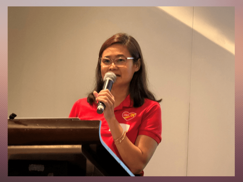 &nbsp;Kat Bucsit, head of sales at APG Philippines, briefs Cebu travel agents on Vietjet Air&rsquo;s plans to launch direct flights from Cebu to Hanoi and Ho Chi Minh City in November. | Photo by Connie Fernandez-Brojan&nbsp;