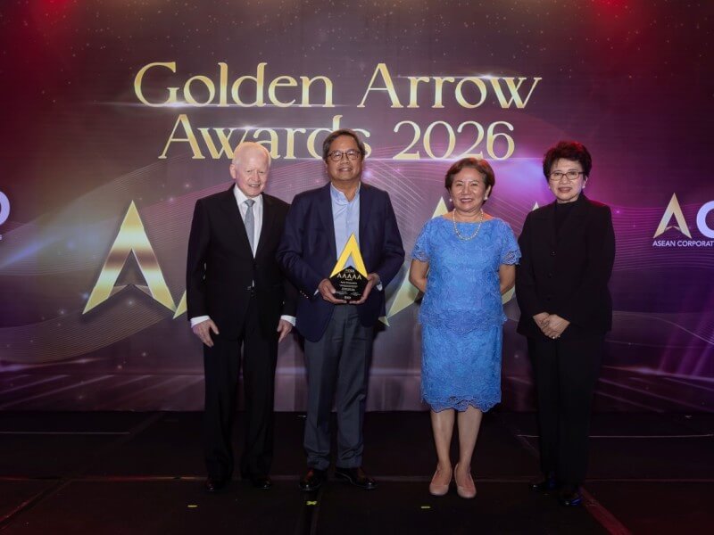 Ayala Corp. secured its second consecutive 5 Golden Arrow Award at the Institute of Corporate Directors&rsquo; (ICD) ceremony on October 23. Present at the awarding were (from left) ICD trustee Jose Cuisia Jr., Ayala Corp. president and CEO Bong Consing, ICD chair Benedicta Du-Baladad, and ICD trustee Tomasa H. Lipana./Photo from Ayala Corp.&nbsp;