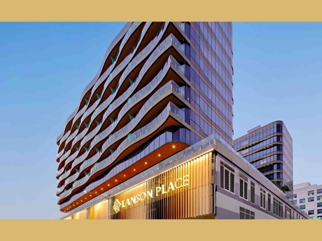 Designed by Arquitectonica, the hotel features bronze metallic curtain wall panels and wave-like fins inspired by Manila Bay's movement. &nbsp;| Contributed photo