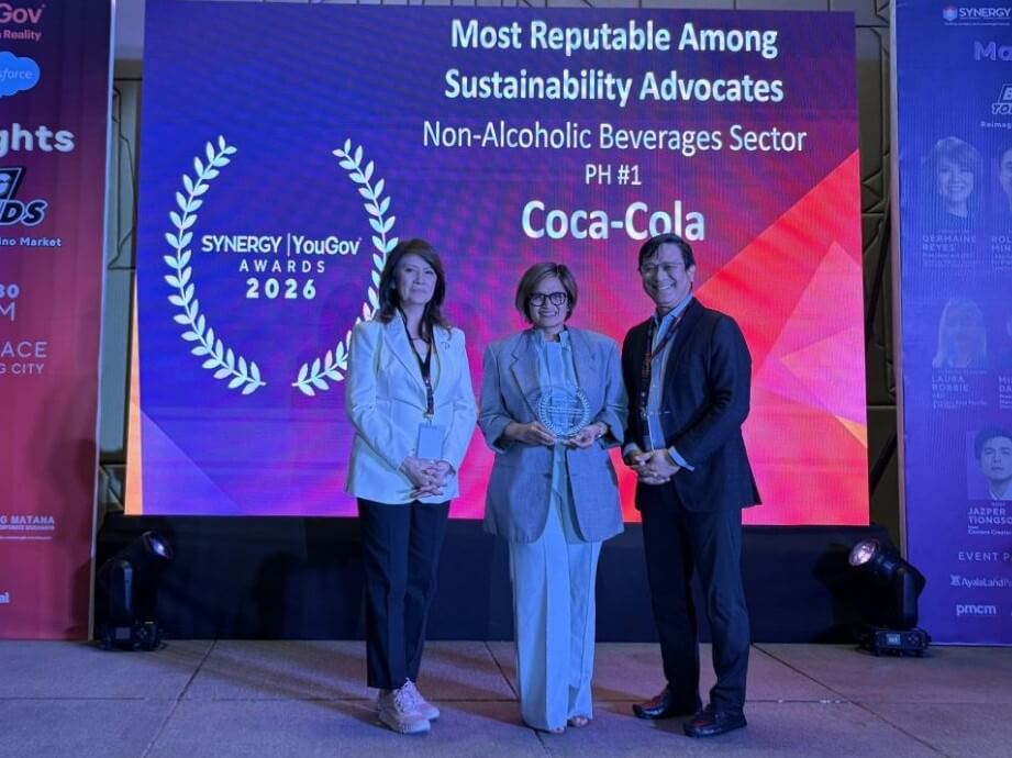 Coca-Cola Philippines receives the company&rsquo;s awards during the Synergy-YouGov Awards night in Bonifacio Global City.| Contributed photo