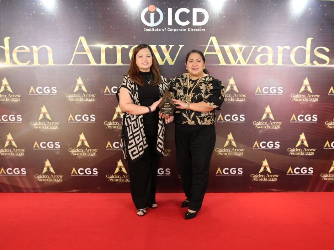 Security Bank received three Golden Arrows from the Institute of Corporate Directors (ICD) in recognition of its corporate governance practices. Receiving the award are (from left) Security Bank vice president and corporate governance and data protection officer Atty. Karreen Ballesteros and senior vice president and chief compliance officer Anna Christina M. Chinjen. | Contributed photo