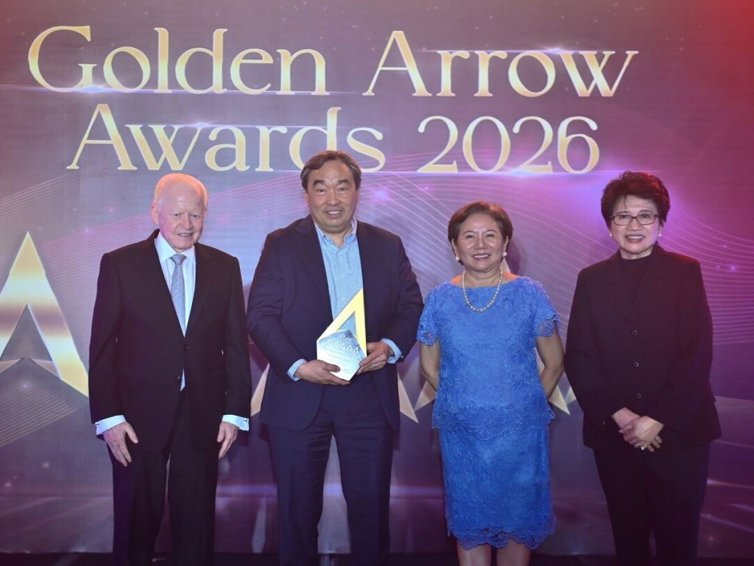SM Investments marks its third consecutive Five Golden Arrow Award from the Institute of Corporate Directors (ICD), reaffirming its commitment to strong corporate governance, transparency and accountability. Frederic C. DyBuncio, president and CEO of SM Investments (second from left), receives the recognition alongside ICD officials (from left) Ambassador Jose L. Cuisia Jr., trustee and honorary fellow; Atty. Benedicta Du-Baladad, trustee and chairperson; and Tomasa H. Lipana, fellow and president. | Contributed photo