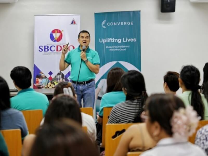 Converge kicked off its SheConnects campaign which intends to equip female entrepreneurs with digital skills needed to grow their businesses. | Contributed photo